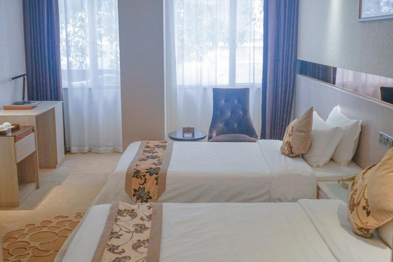 Paco Hotel Tianhe Coach Terminal Metro Satation Guangzhou-Free Shuttle Bus For Canton Fair Exterior foto