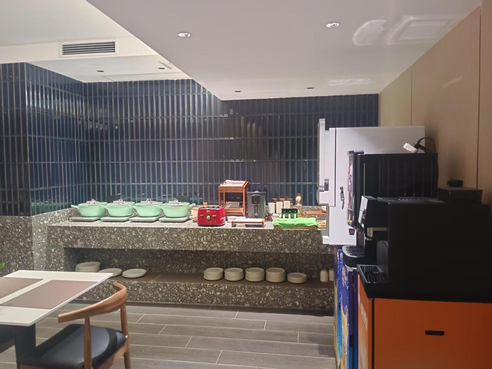 Paco Hotel Tianhe Coach Terminal Metro Satation Guangzhou-Free Shuttle Bus For Canton Fair Exterior foto
